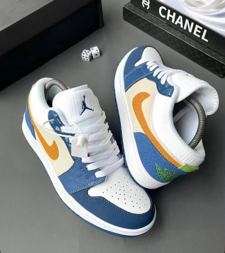 Nike Air Jordan 1 Low SE GS “Messy Room”